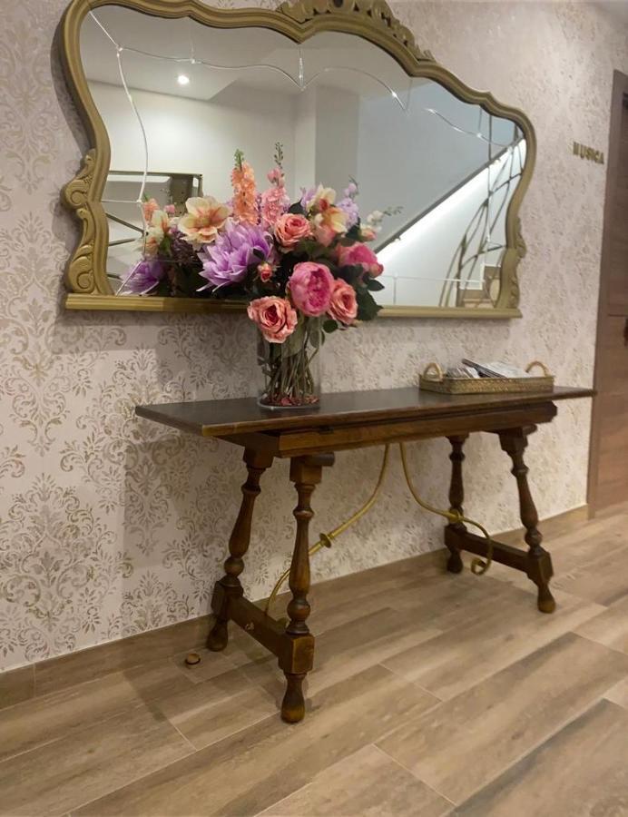 Ateneo Cuenca Suites Con Cocina En El Casco Historico Екстер'єр фото