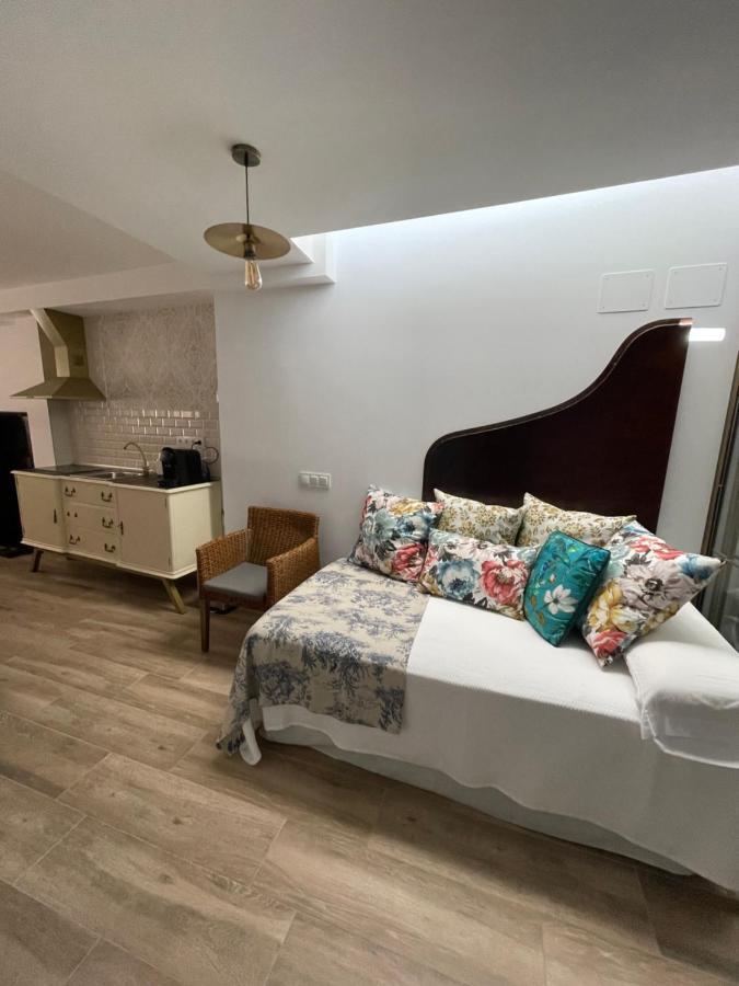 Ateneo Cuenca Suites Con Cocina En El Casco Historico Екстер'єр фото