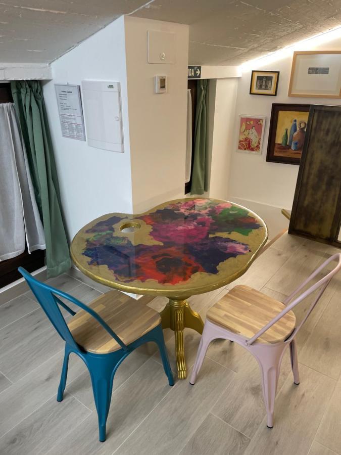 Ateneo Cuenca Suites Con Cocina En El Casco Historico Екстер'єр фото