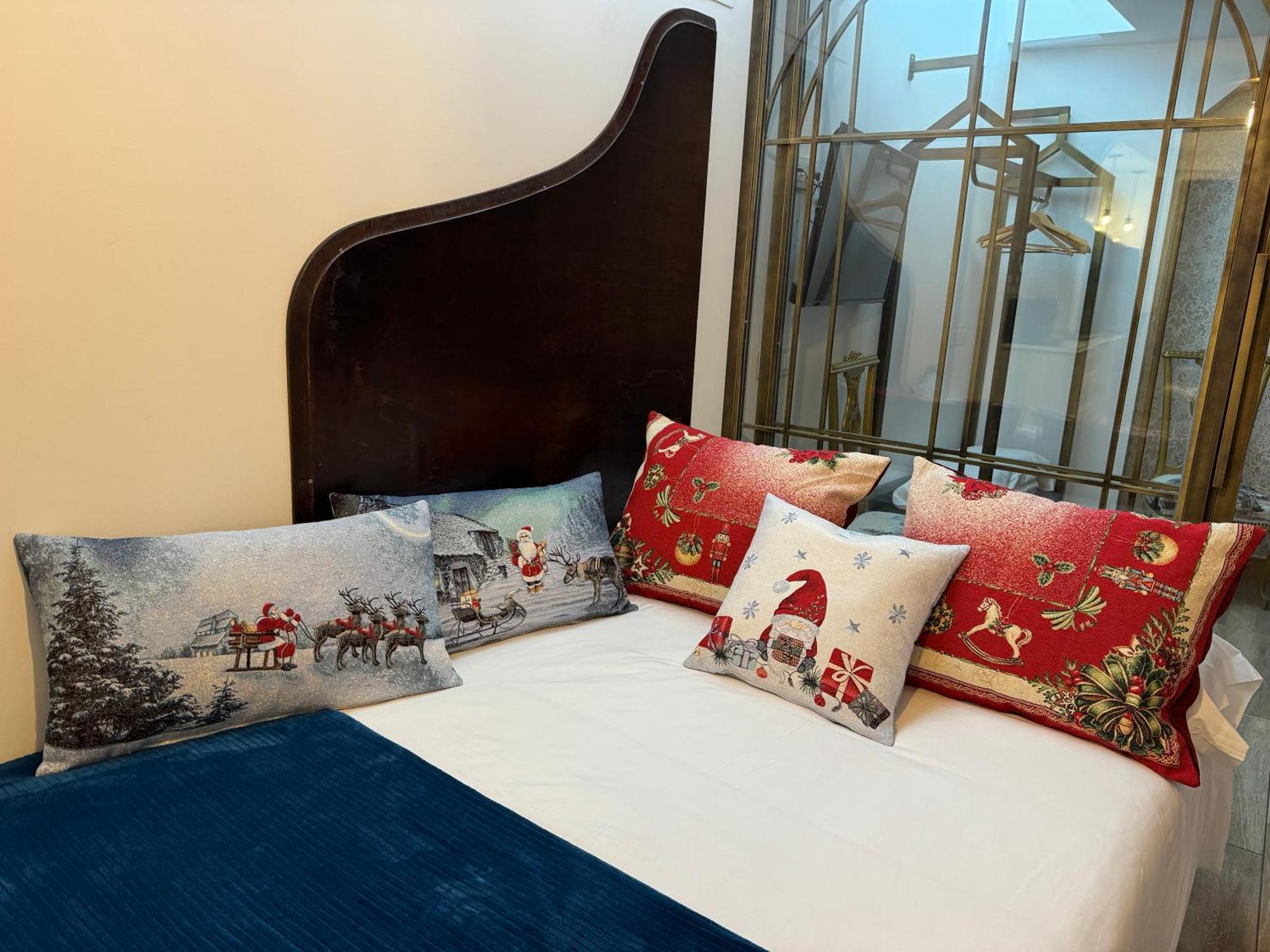 Ateneo Cuenca Suites Con Cocina En El Casco Historico Екстер'єр фото